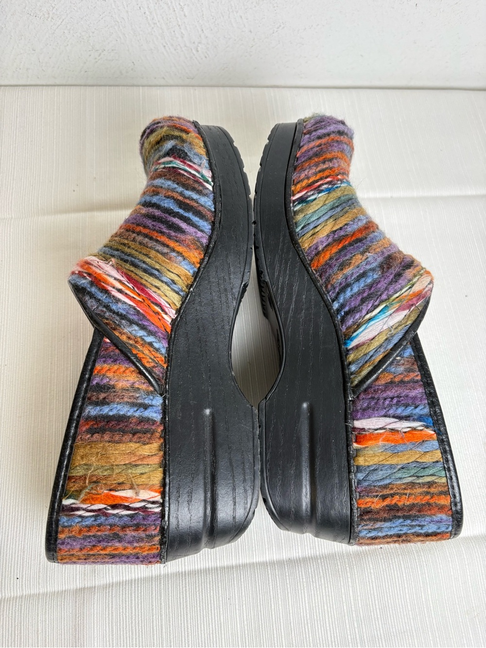 DANSKO Mulitcolor Yarn Clogs 38 (7.5/8) - Picture 12 of 15